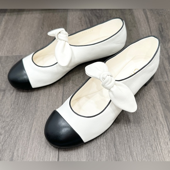Chanel 2024 white ivory leather ballet flats with bow size 38 - Picture 10 of 16